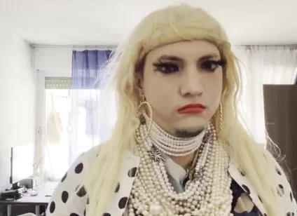 Pearl Vanesa Showing Her Body in Her Home Wearing Lovely Pearls