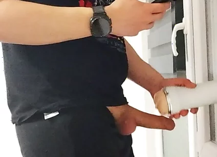 Cuming in Flashlight