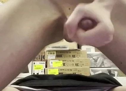 Amateur Twink Cumming Hard and Fucking Himself with a Huge 21cm Dildo