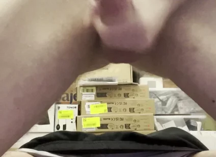 Amateur Twink Cumming Hard and Fucking Himself with a Huge 21cm Dildo
