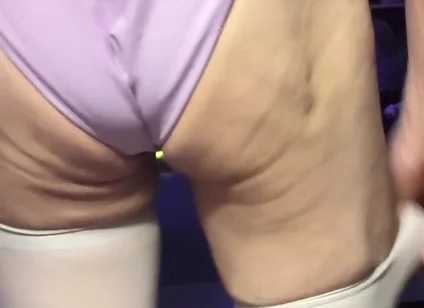 Cdmichelle Wearing Strech Pants