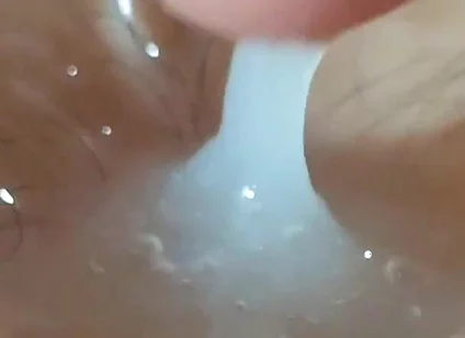 Deep Navel Turns Into a Reservoir of Cum.
