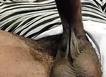 Kenniejai Jerks off Close up