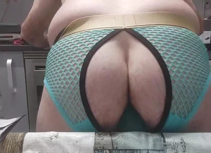 Chubby Mature with Big Fat Cock, I Fuck My Tight Ass with Huge Dildo to the Background Close-up