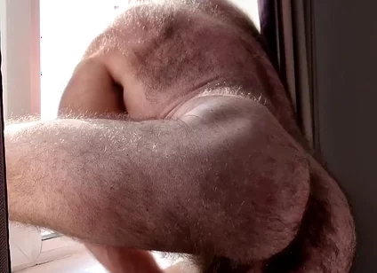 Hairy Muscle Stepdaddy Shows All