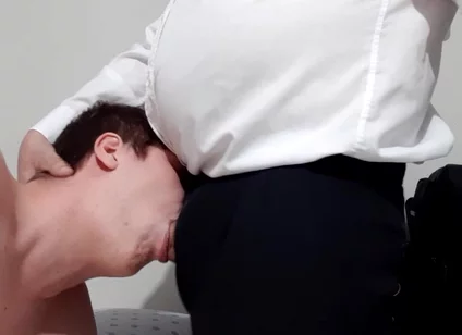 Stepdaddy Getting a Blowjob Before Work.