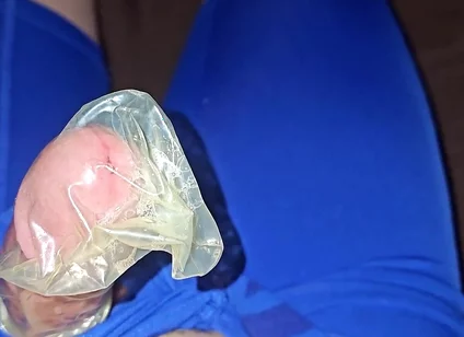 I wank and cum inside a condom while I wear my Blue Nike pro spandex underwear