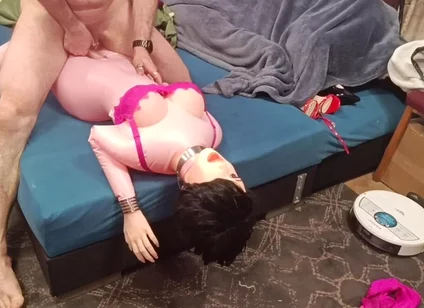 Cumming on Cindy