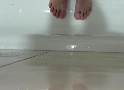 Rub the Bathtub Until It Comes