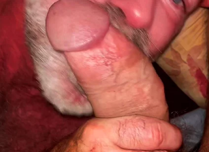 Hairy Muscle Daddy Takes 9.5 Inches