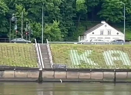 2470776203.mp4