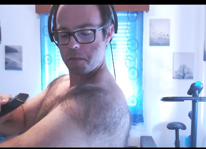 Shaving Armpits and Shoulders