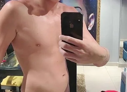 Markus Gets a Blowjob in Front of the Mirror