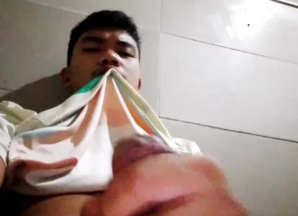 Bathroom Masturbation in the Province