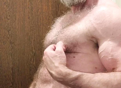 Hairy Muscle Guy Shows off and Jerks off