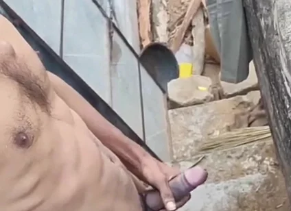 6packed Village Guy Jerks Dick at House's Terrace