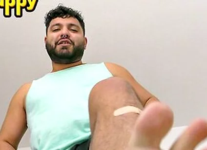 Demetri Silver Shrinks Intruder And Demands Giant