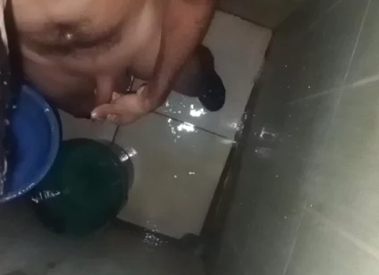 Man Gets Cocked and Balls in Single Chamber Bath