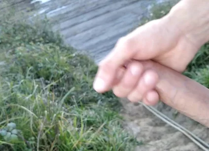 Route to the Beach, Then Masturbate the Big Cock in Front of a Far Fisherman, and I Cum in the Water