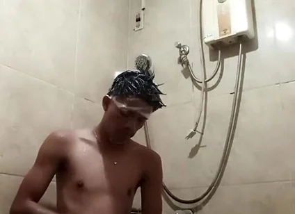 Filipino Solo Shower: Slim Asian Twink Jerks Big Cock