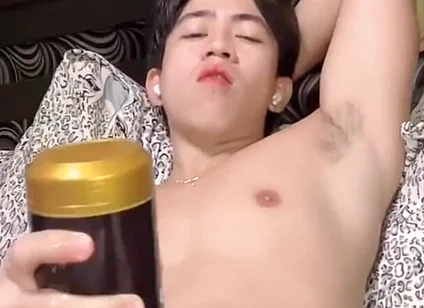 Pinoy with Big Dick Trying Dildo