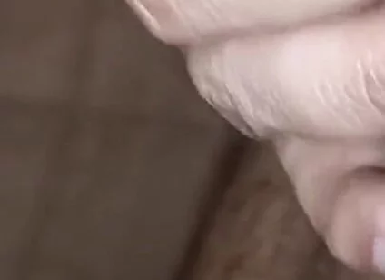Its pee time while having bath