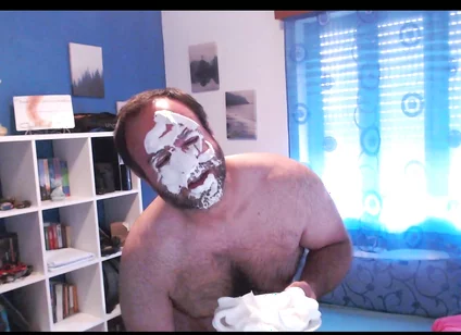 Silly Video, Shaving and Shaving Foam Pie to the Face