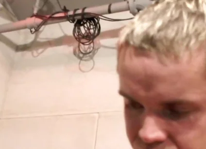 Bukkake Amateur with Gay Twinks Sucking All His Friends to the Cum