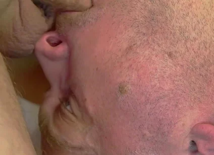 A Friend Gives Me a Handjob &blowjob