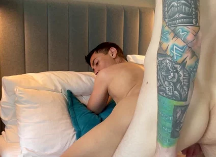 Hung UK Guy Wrecks Erick Lima