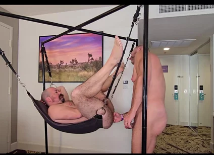 Hung Stepdaddy Fucks Muscle Bear