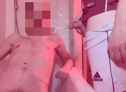 Amateur Boy Lost a Bet, Gets Naked in the Bathtub and Is Pissed on by His Flatmate Body and Mouth