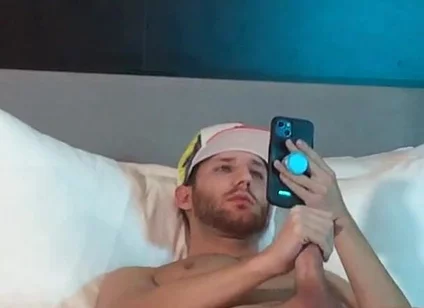 Jerking off for 30 Minutes
