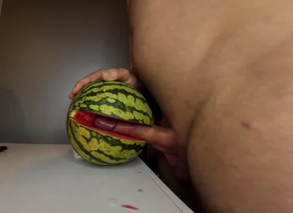 My Way of Beeing a Vegan. Fucking a Watermelon