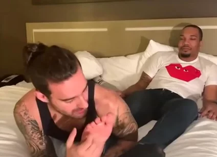 Reds Feet Worshipped