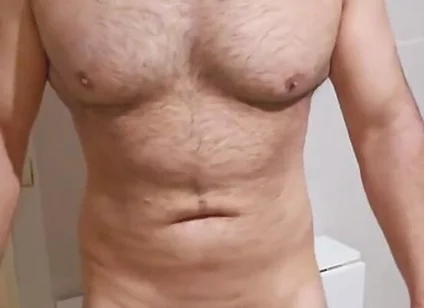 For Those Who Like to Show off Their Arm Muscles and Armpits