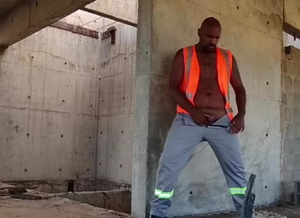 After Work I Went to the Construction Site to Enjoy Myself