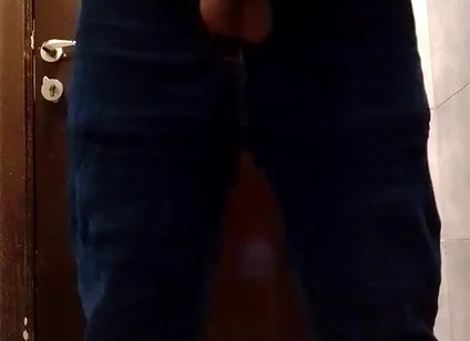Indian Young Boy Masterbating in Her Bathroom H.j - Hemoshovel