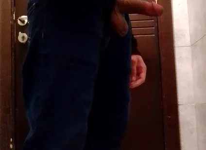 Indian Young Boy Masterbating in Her Bathroom H.j - Hemoshovel