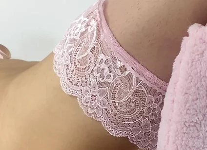 Roomie Likes to Ride My BBC Til I Fill Her with My Hot Cum