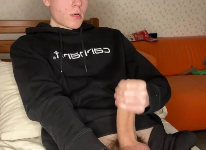 Young Guy’s Epic Cumshot Reveal