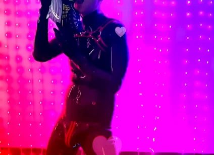 Vide Clip Outtake