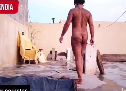Indian 18+ Guy Nude Fuck on Road