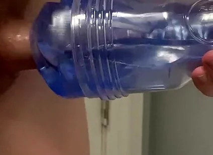 Handsfree Cumshot From Redhead Twink