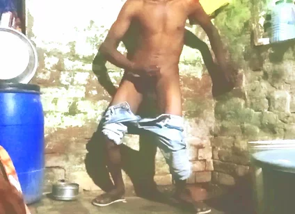 Meet a Indian Boy Hot Bedroom Fuck Seeking the Single Men