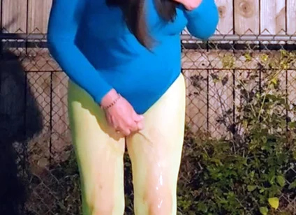 CD Outdoors Pissing My Nylon Pantyhose, Feet and Shoes.