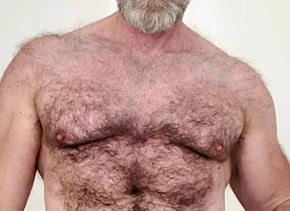 Sexy Hairy Muscle Bear