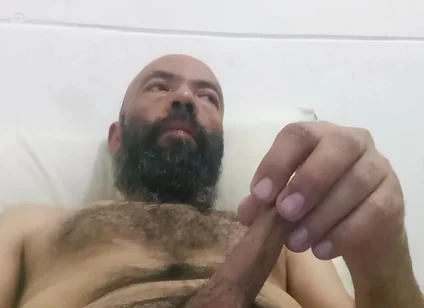 Jhonbahkxxx Seduces with Ravenous Pussy Thrusts