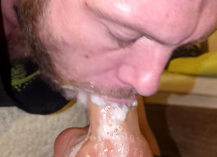Playing with Huge Amount of Saliva Doing Bubbles and Deepthroat