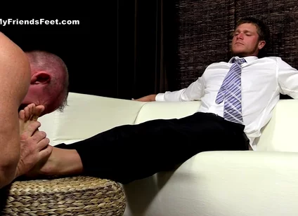 Powers' Big Sexy Feet Worshiped by Dev